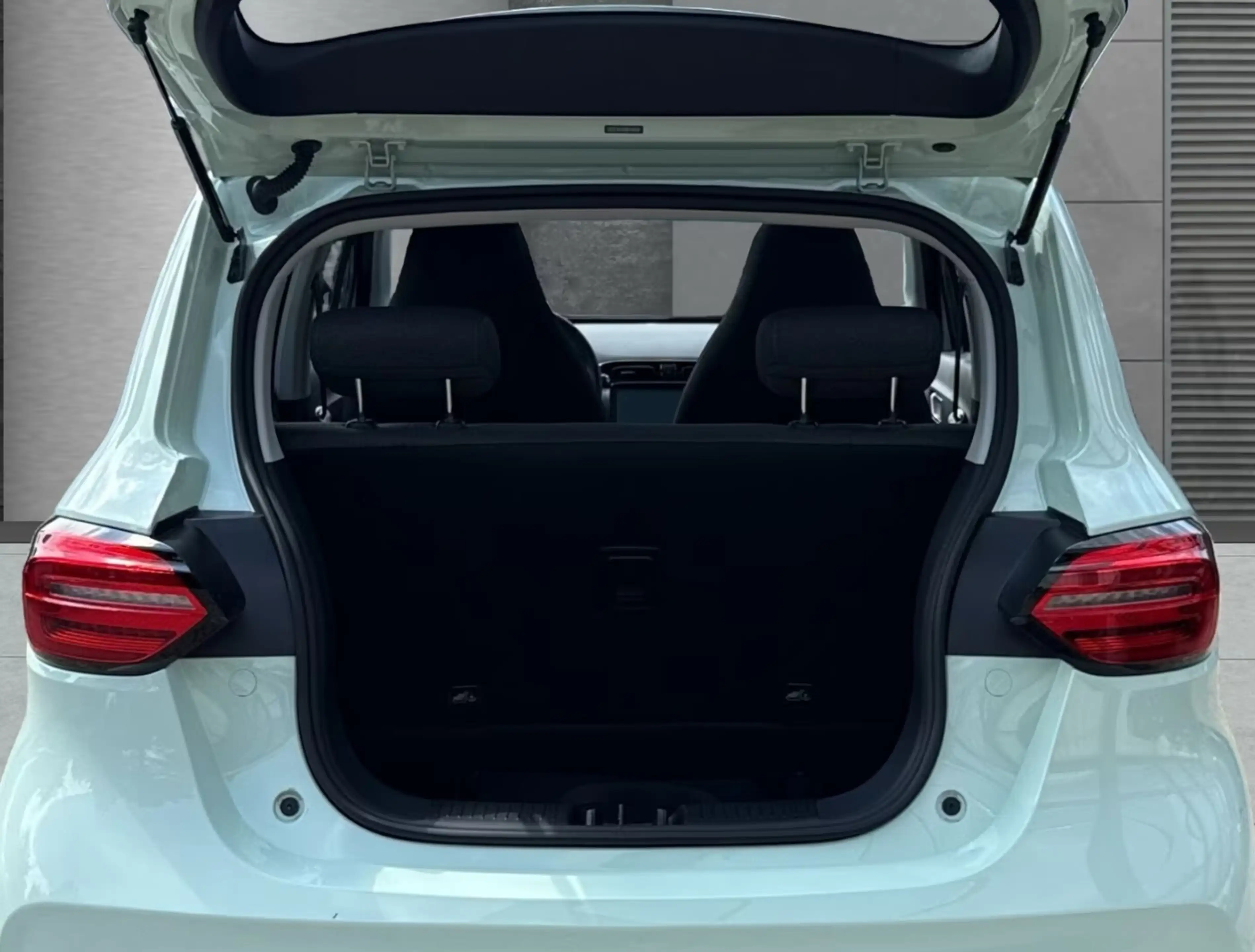 Leapmotor T03 37 70 kW BEV ACC+Navi+Pano+SD+Kam.+KeyLess — photo 5