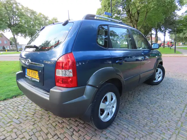 Hyundai Tucson view 4