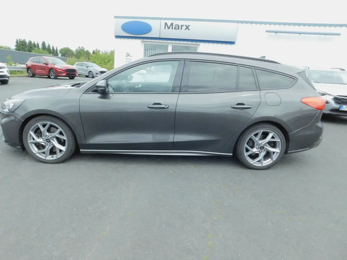 Ford Focus Turnier ST Grau - 2