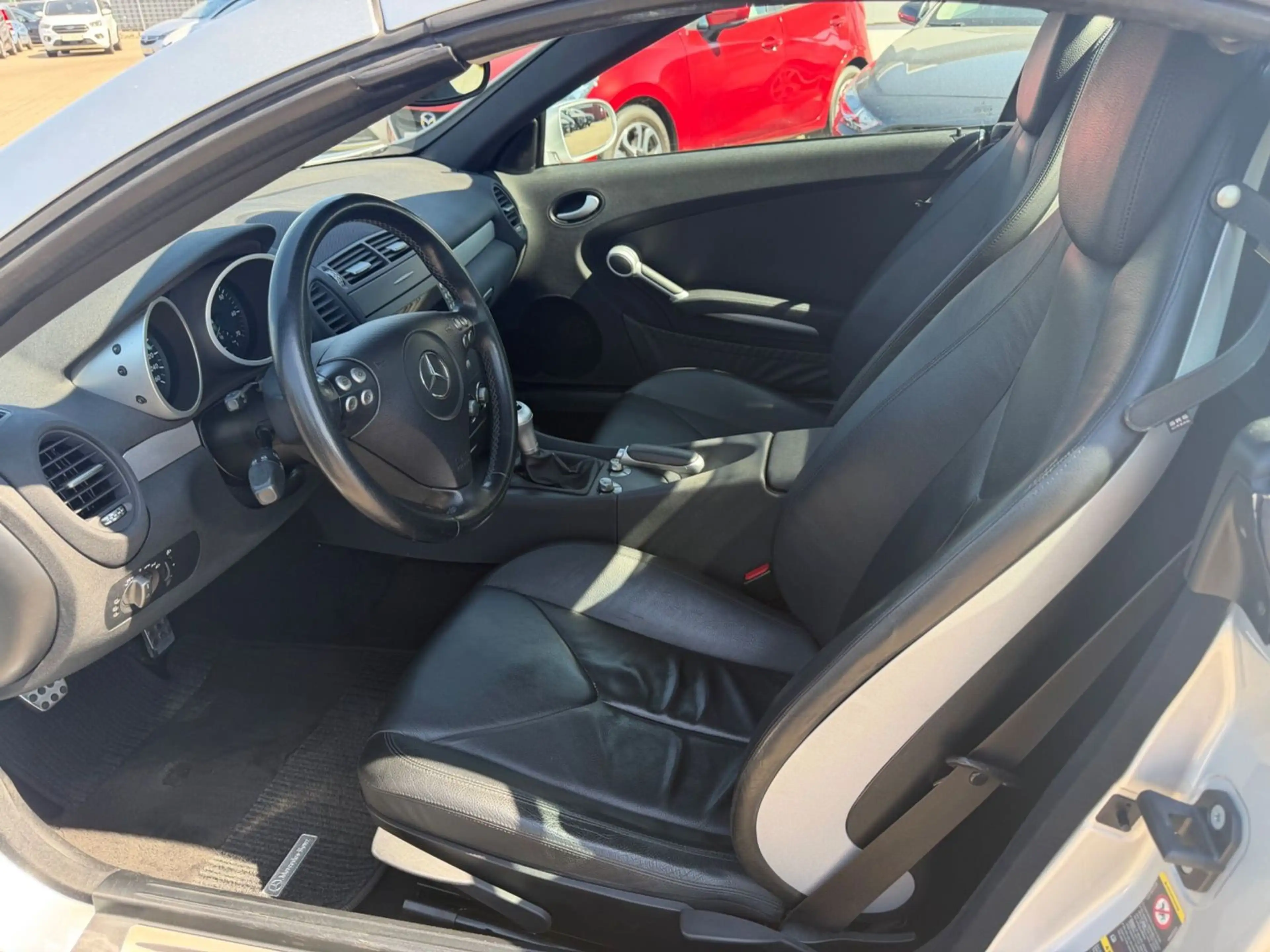 Mercedes-Benz SLK 200 Kompressor 1. Hand Garagenfahrzeug — photo 8
