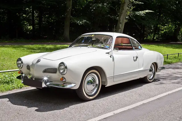 Volkswagen Karmann Ghia