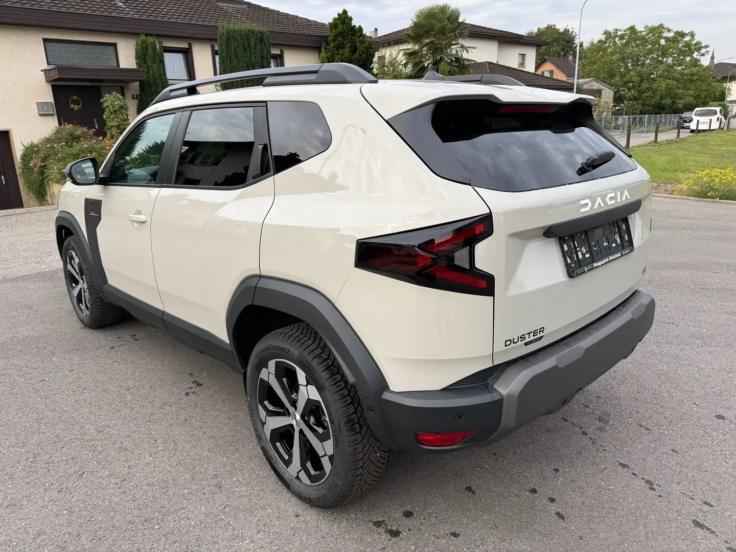 Dacia Duster Extreme Hybrid 150 4x4 Automatik Winter + City Paket Beige - 2