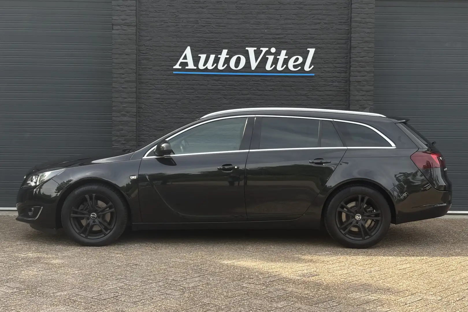 Opel Insignia Station 2.0 CDTI Cosmo | Panodak | Leder | Stoel K Zwart - 2