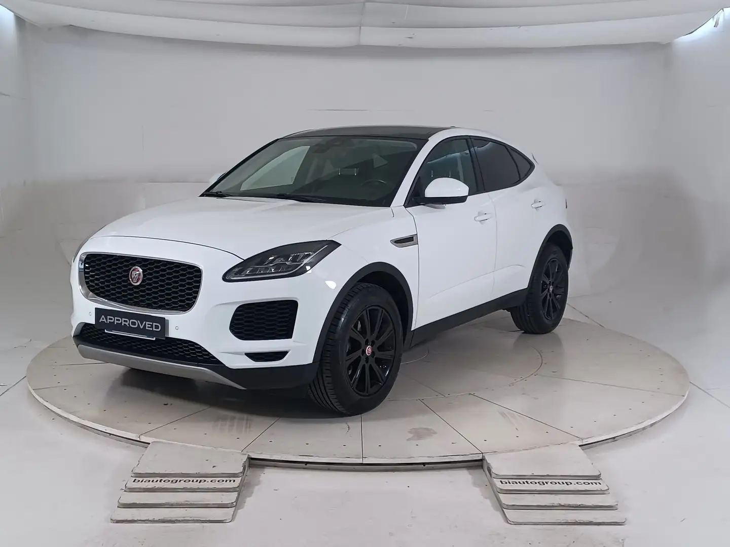 Jaguar E-Pace 2017 Diesel 2.0d i4 R-Dynamic HSE awd 150cv auto Bianco - 1
