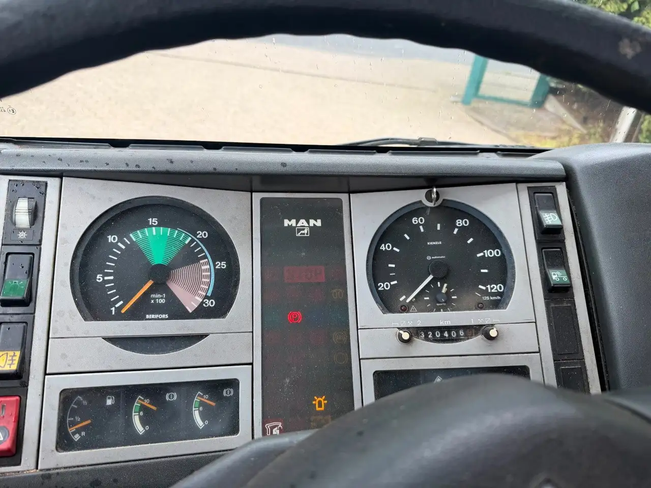 MAN L2000 Meiler 3- Seiten Kipper Kran Palfinger, foto 12