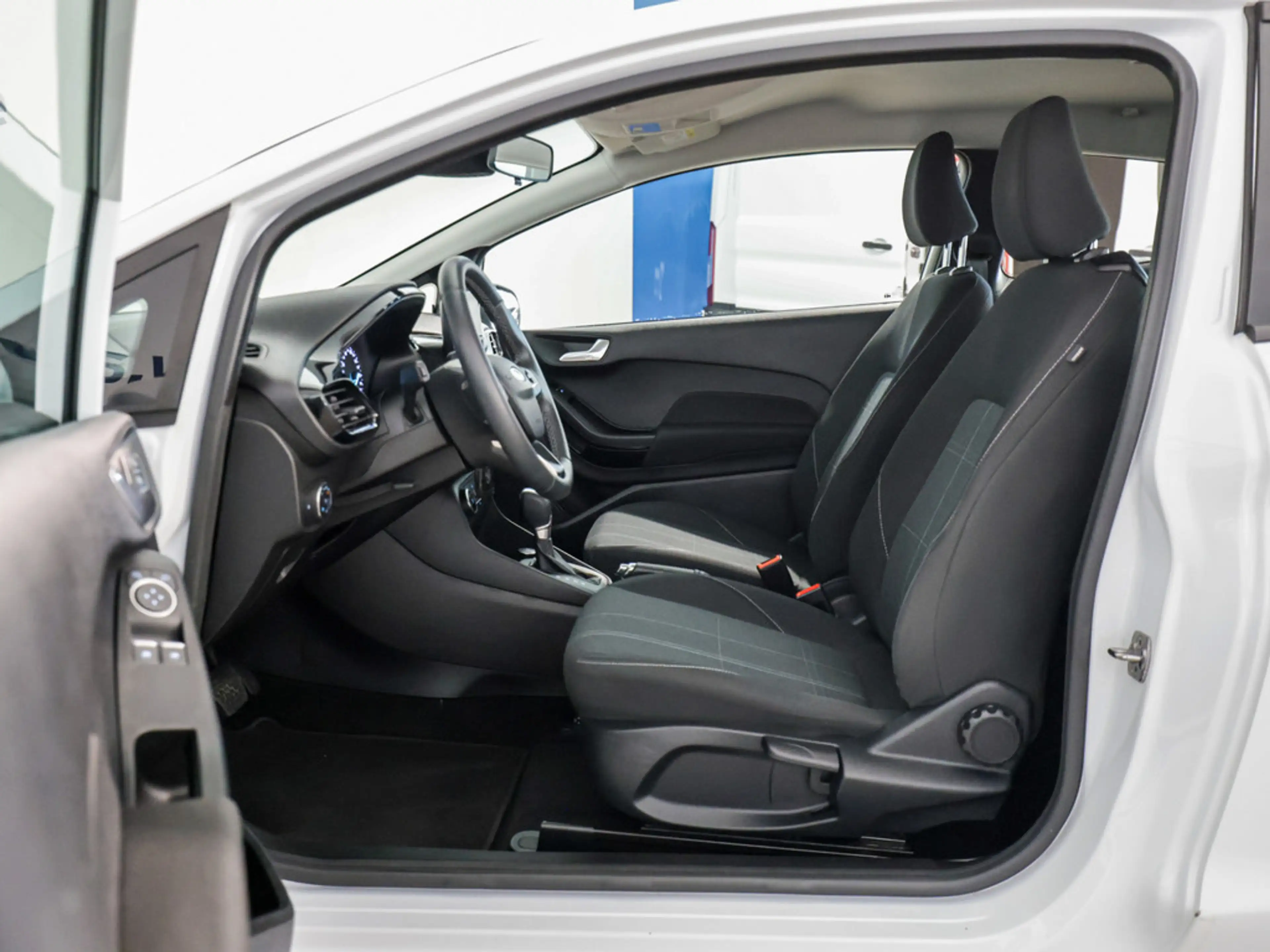 Ford Fiesta Trend 1.0l EcoBoost Automatik — photo 6