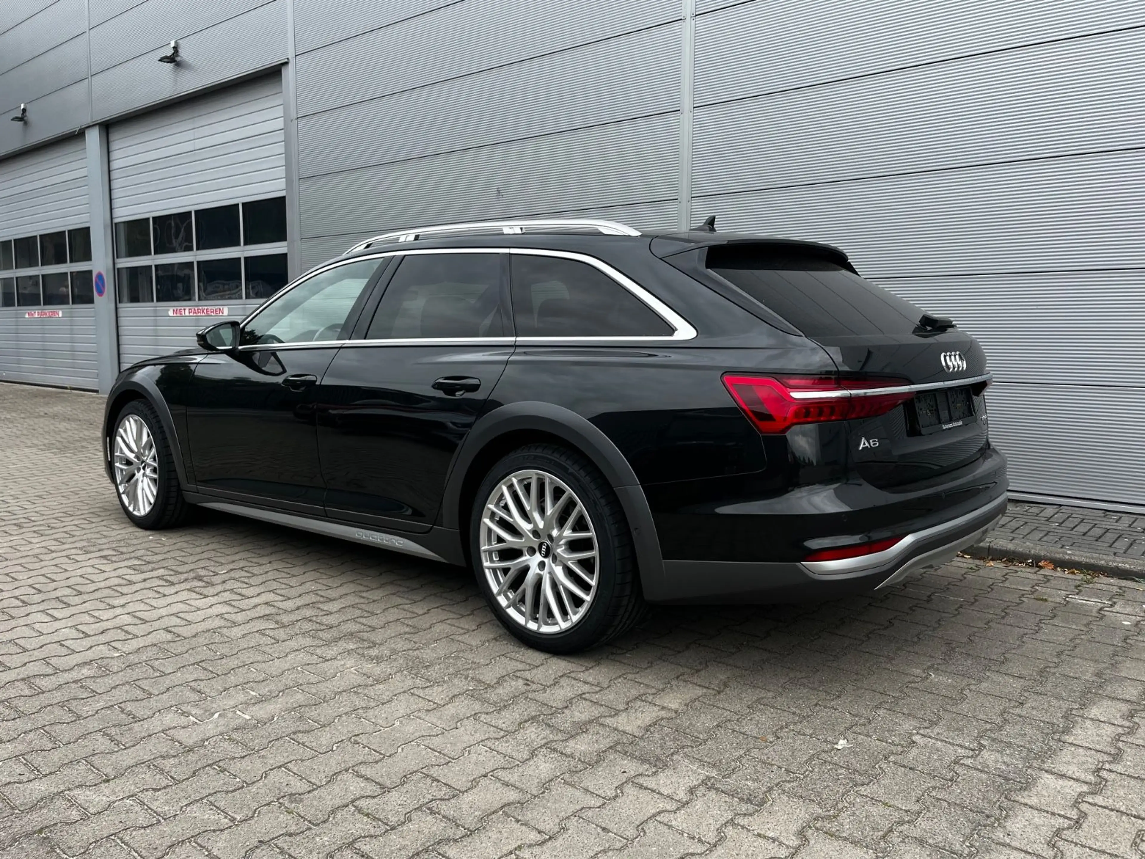 Audi A6 allroad 50 TDI Panoramadach Luftfederung — photo 2