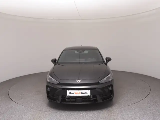 Cupra Leon view 3