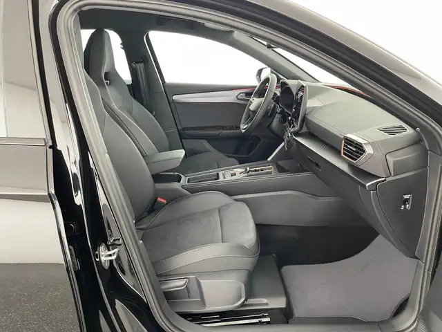 Cupra Leon view 11