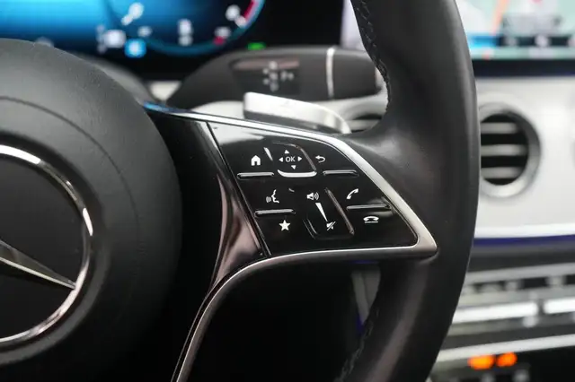 Mercedes-Benz E-Class view 21
