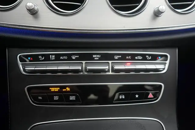 Mercedes-Benz E-Class view 17