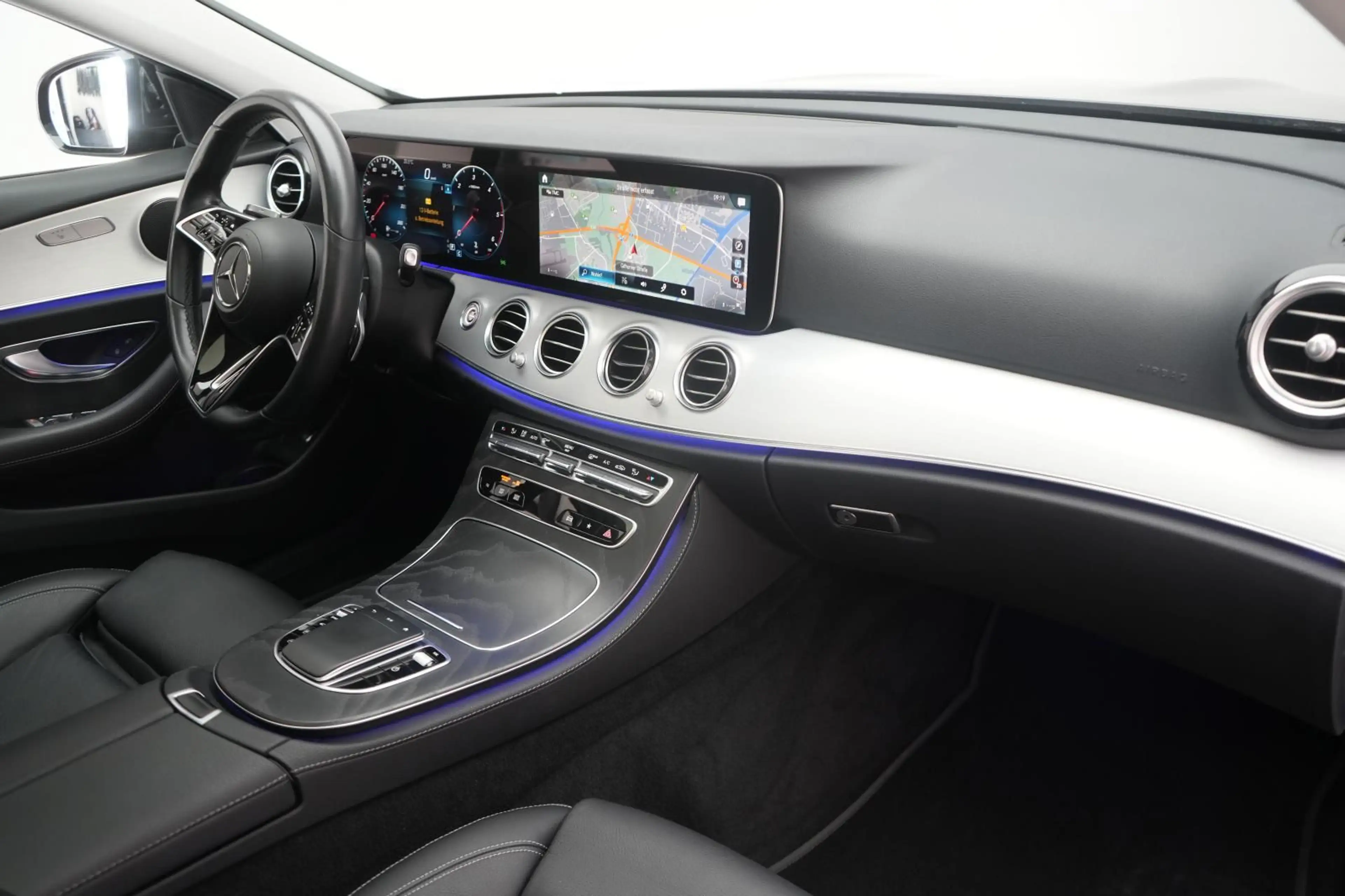 Mercedes-Benz E 400 d 4Matic 9G-Tronic Leder/Distronic/HUD/Pan — photo 7