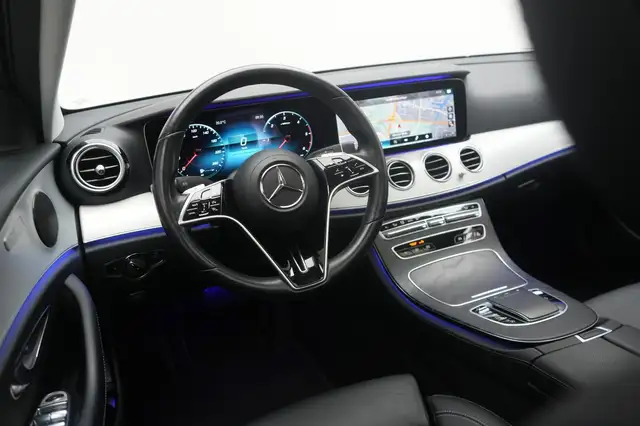 Mercedes-Benz E view 13