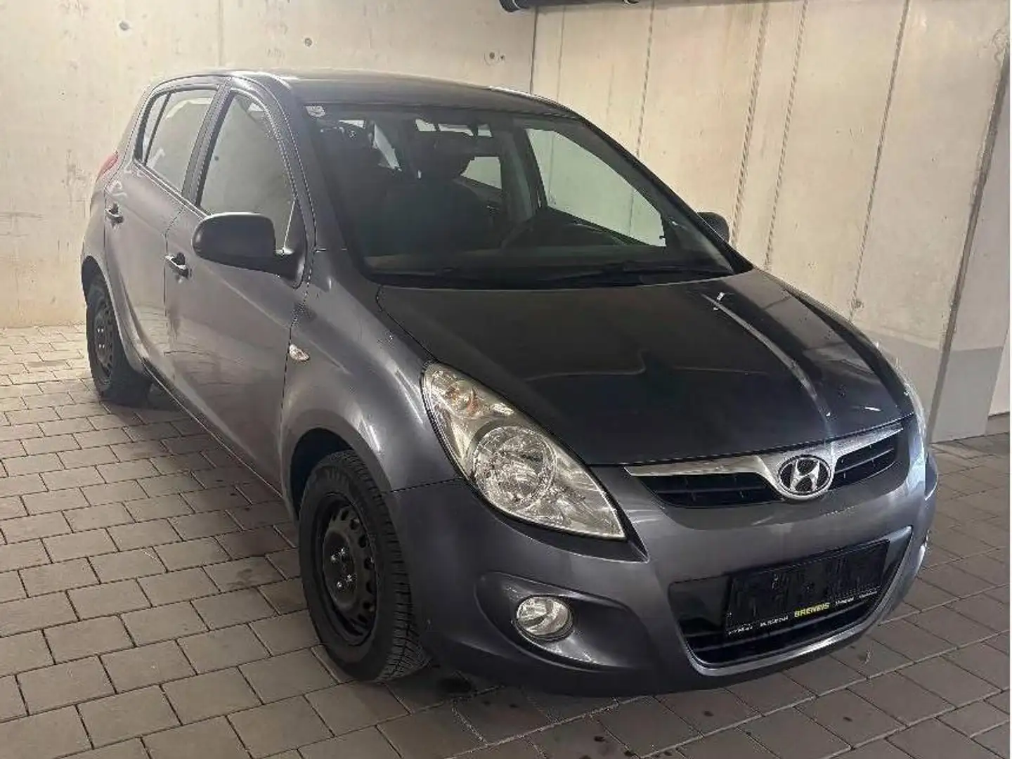 Hyundai i20 i20 1,25 Comfort Comfort Grau - 1