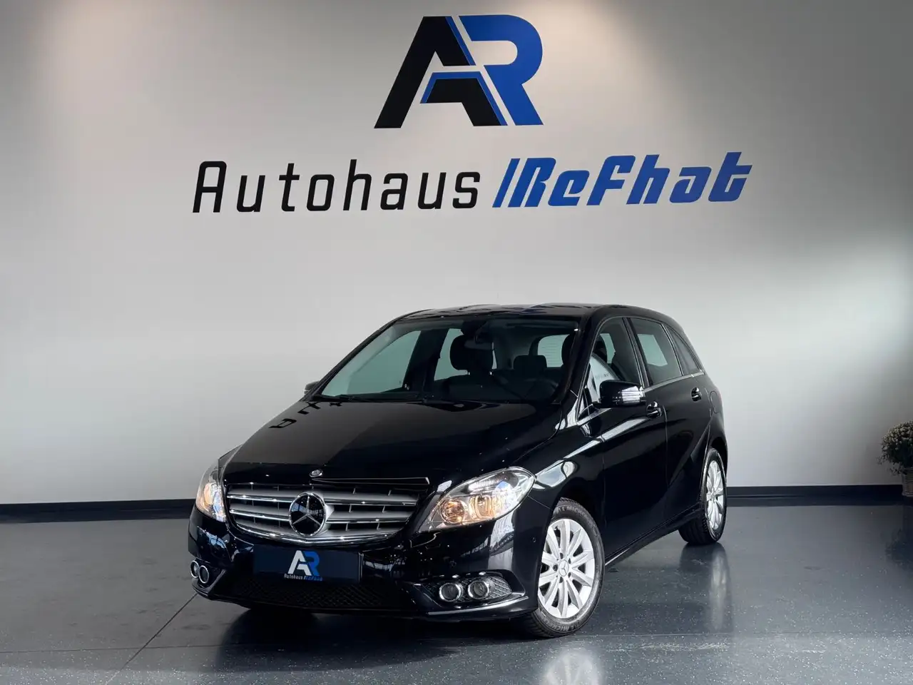 Mercedes-Benz B 180