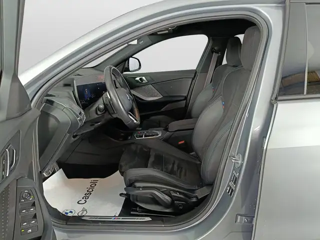 BMW 1 Series view 8