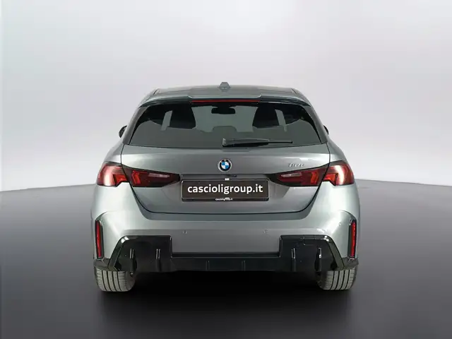 BMW 1 Series view 5