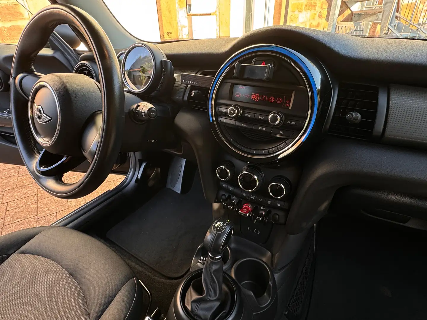 MINI One Aut. Metropolitan Schwarz - 2