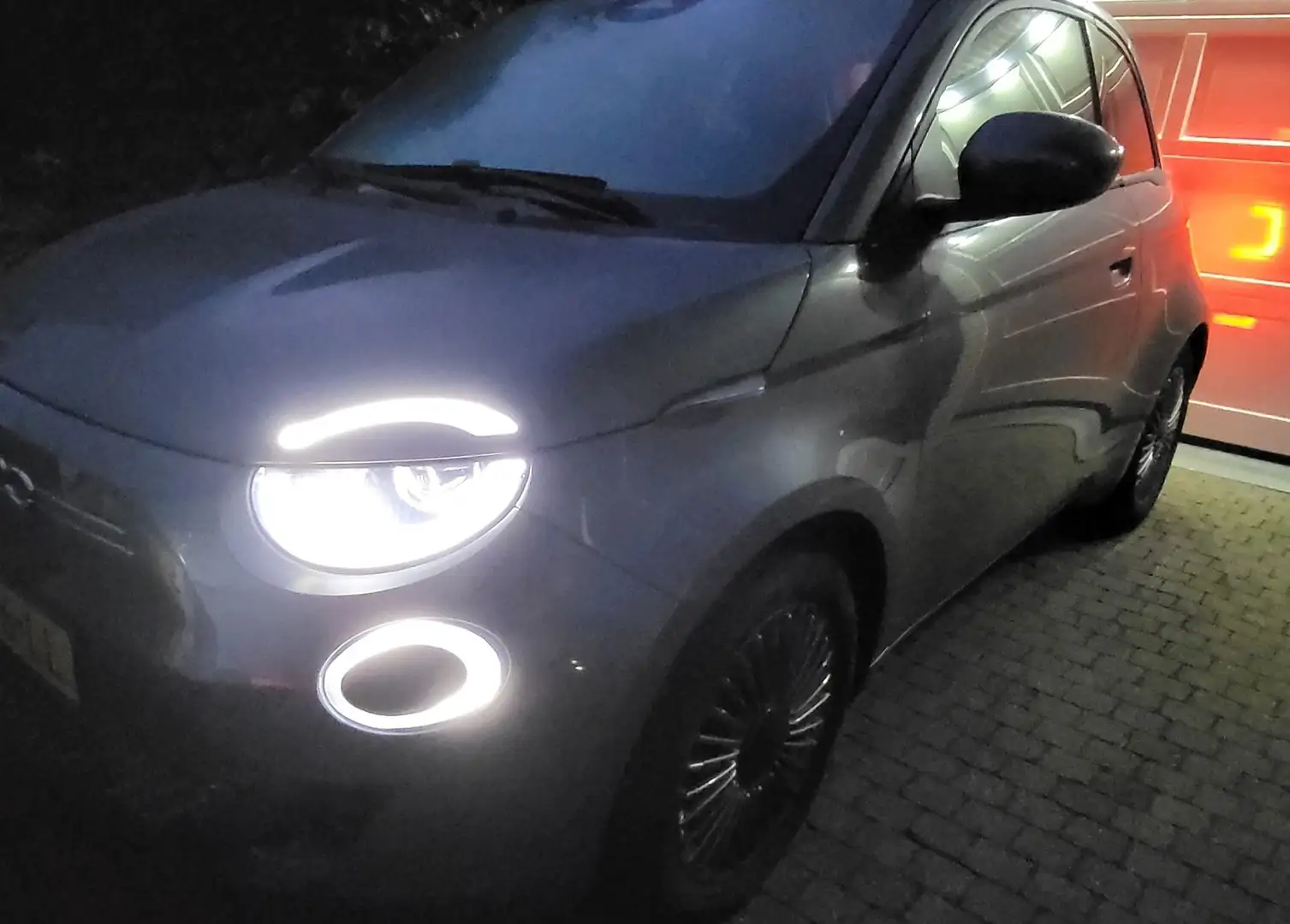 Fiat 500e 500e Business Launch Edition 42 kWh Grijs - 2