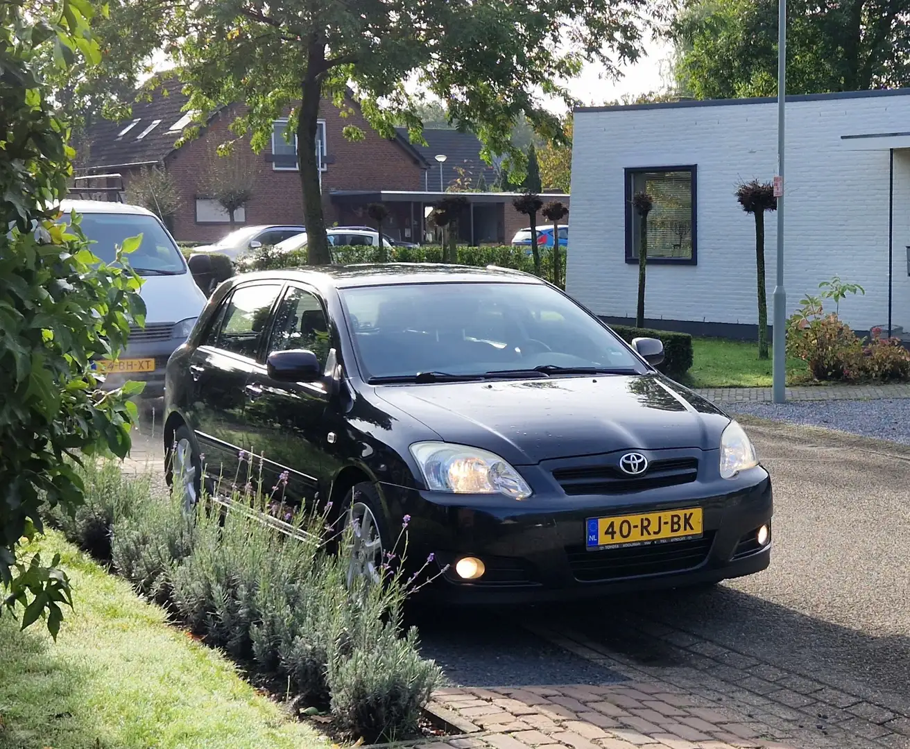 Toyota Corolla 1.6 VVT-i S-line Black - 1