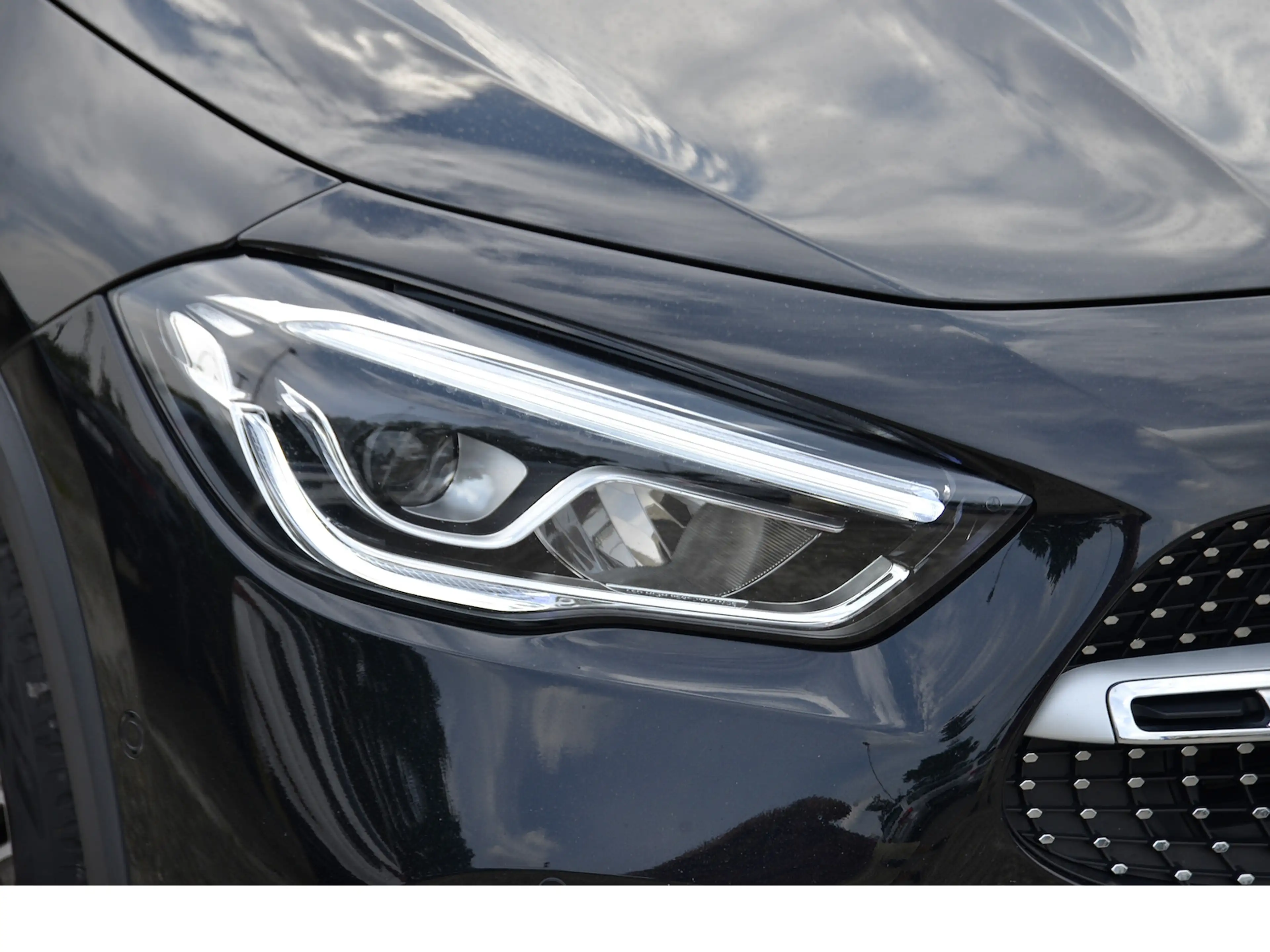Mercedes-Benz GLA 250 4M AMG Line (AT-Motor Pano Offroad MBUX) — photo 6