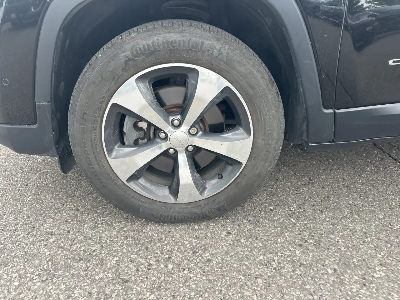 Jeep Cherokee снимка Jeep Cherokee