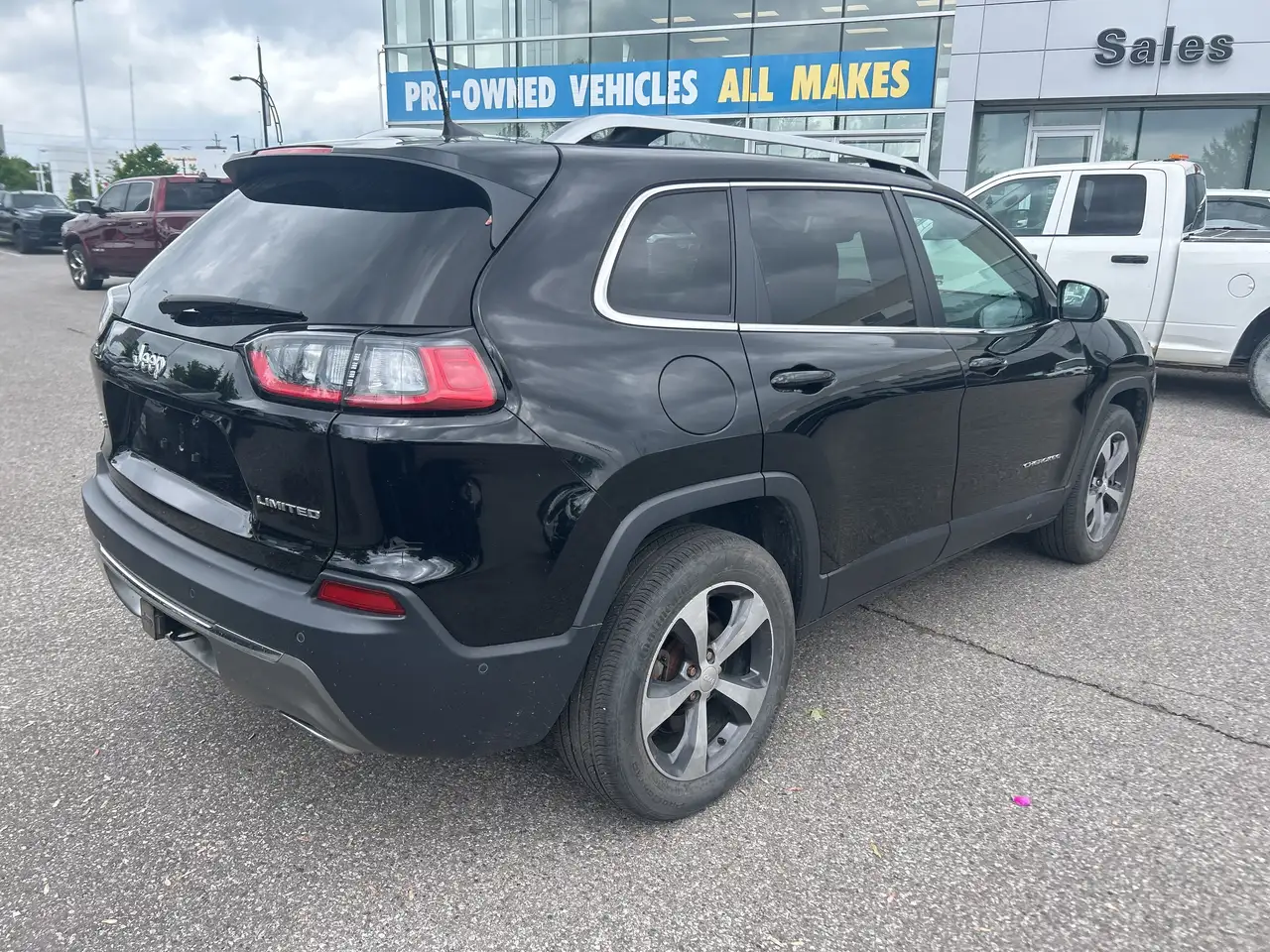 Jeep Cherokee снимка Jeep Cherokee