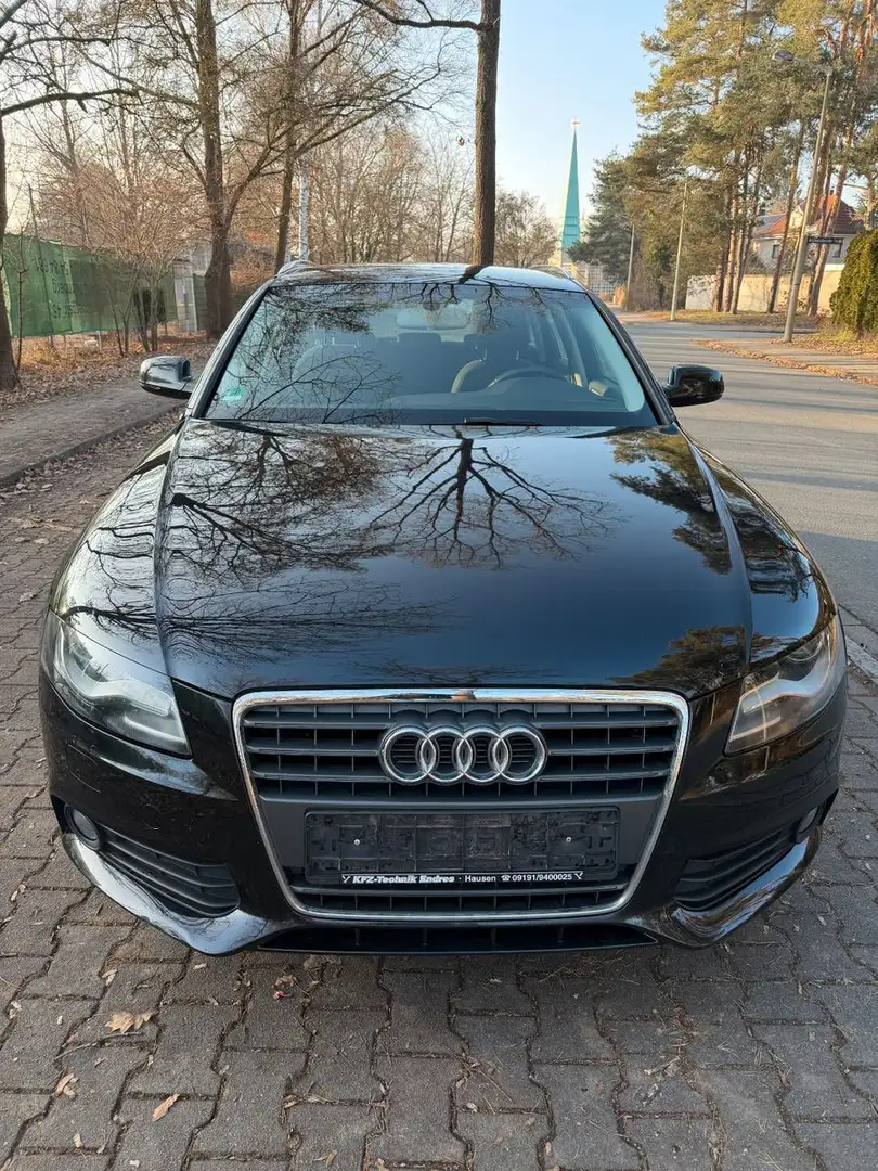 Audi A4 Avant Attraction 1 HAND/8 FACH/PDC/SHZ Schwarz - 2