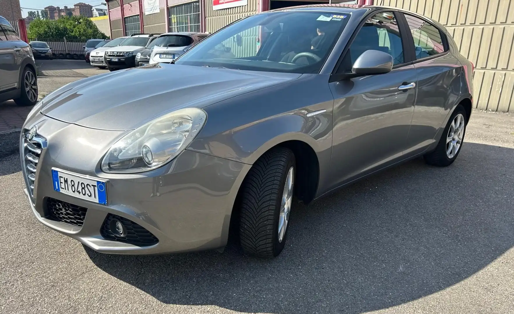 Alfa Romeo Giulietta Giulietta 1.4 tb Progression 105cv Gris - 1