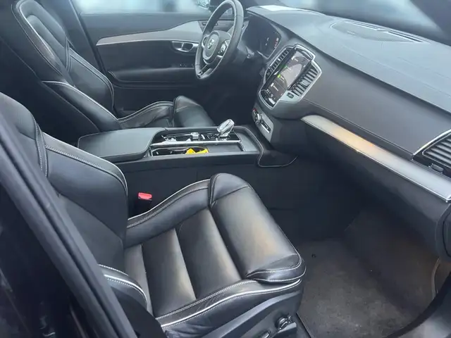 Volvo XC90 Plus Bright AWD Mild Hybrid Diesel 7 Sitze Ansicht 12