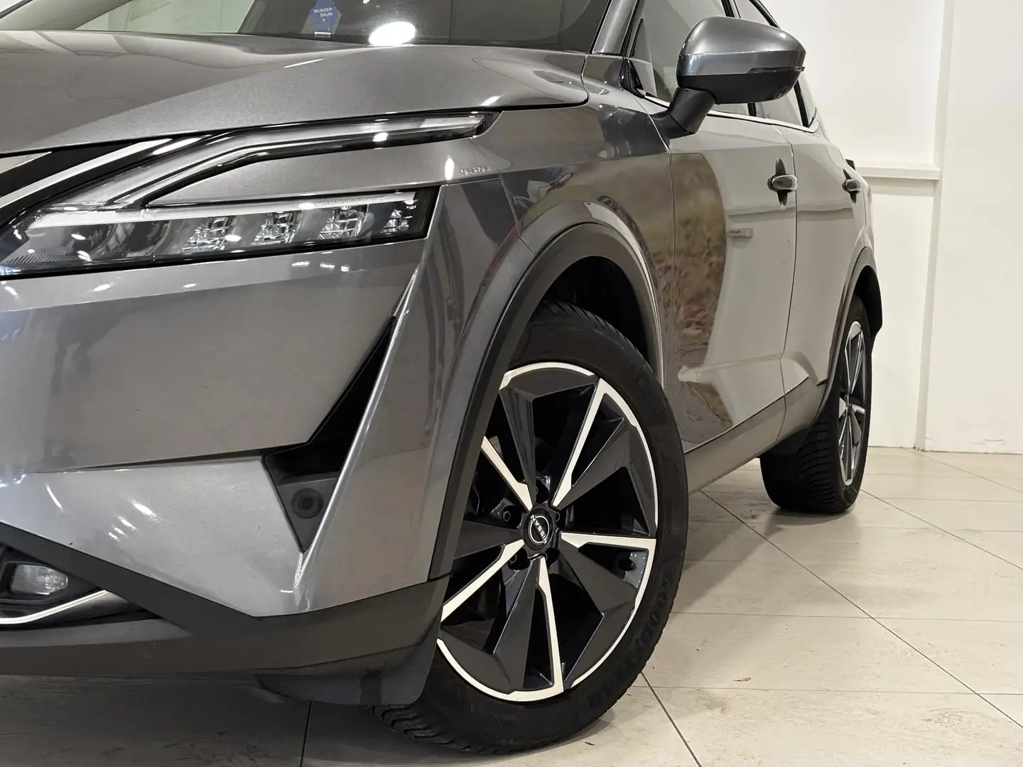 Nissan Qashqai 1.3 MHEV Xtronic Business Executive | Automaat | H Grau - 2