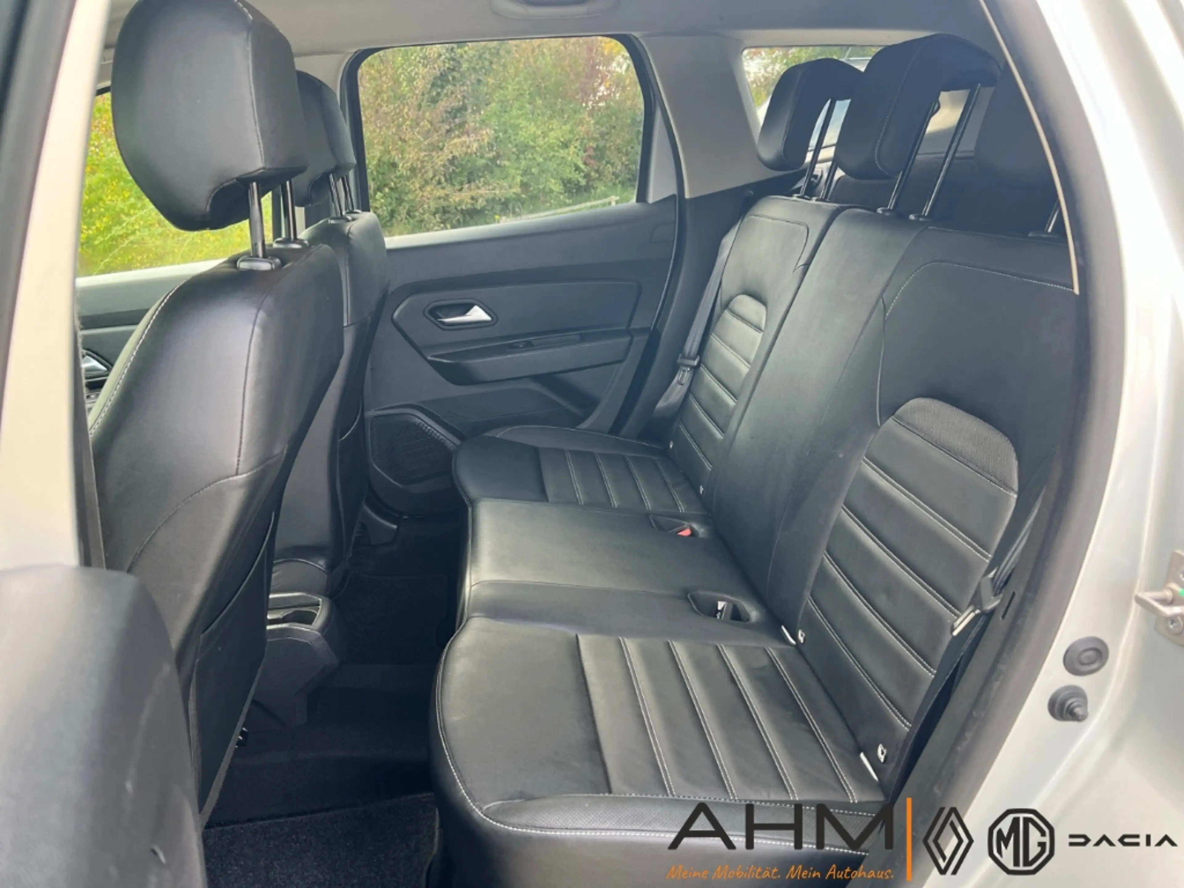 Dacia Duster II Adventure 1.3 TCe LEDER KAMERA KLIMAAUTOMATIK — photo 12