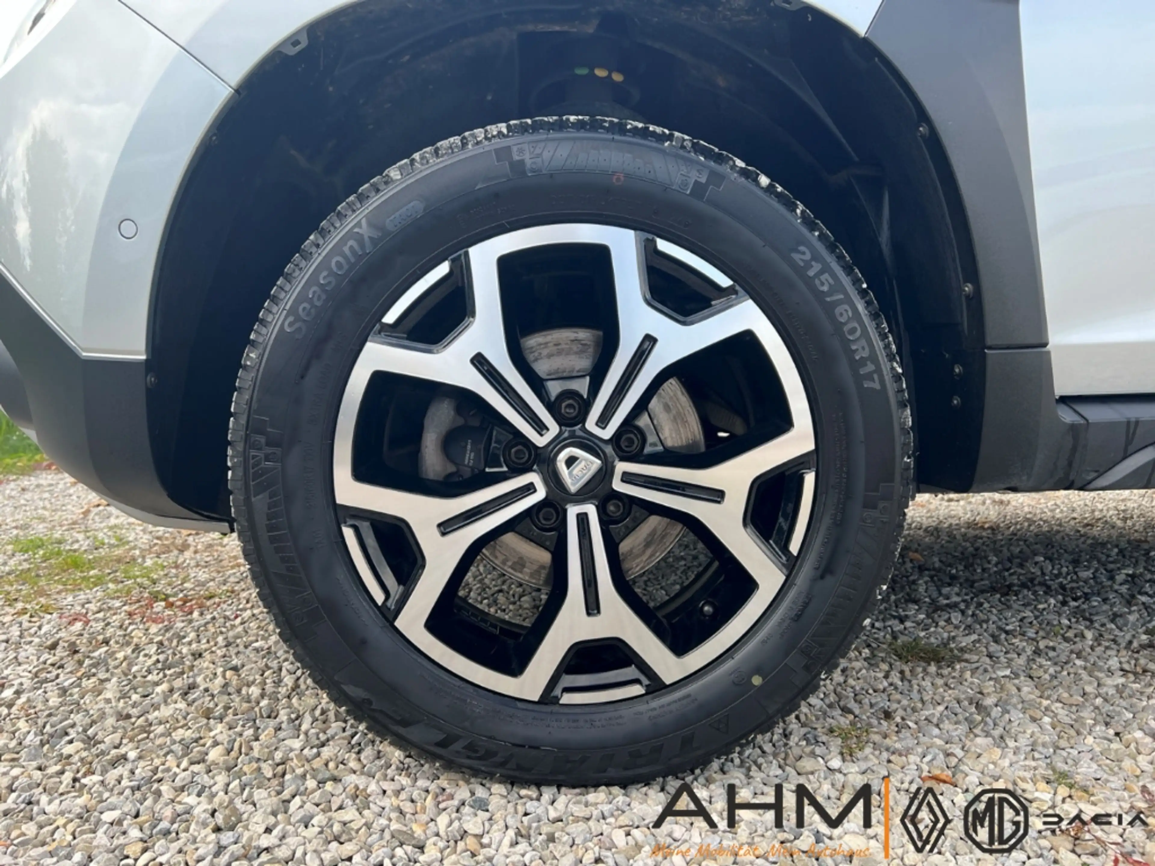 Dacia Duster II Adventure 1.3 TCe LEDER KAMERA KLIMAAUTOMATIK — photo 8