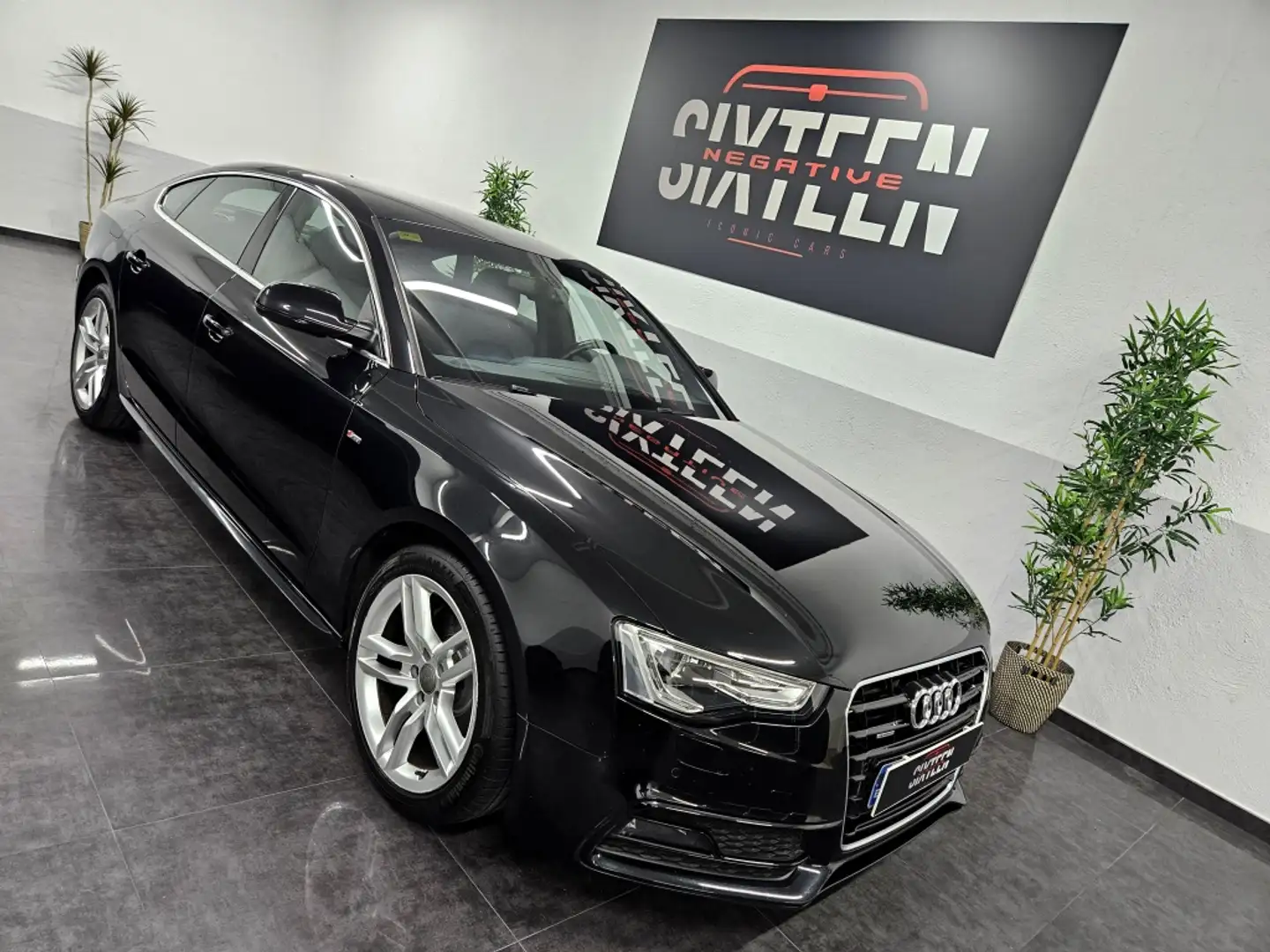 Audi A5 Sportback 3.0TDI S line ed. Q. S-T 245 Noir - 1
