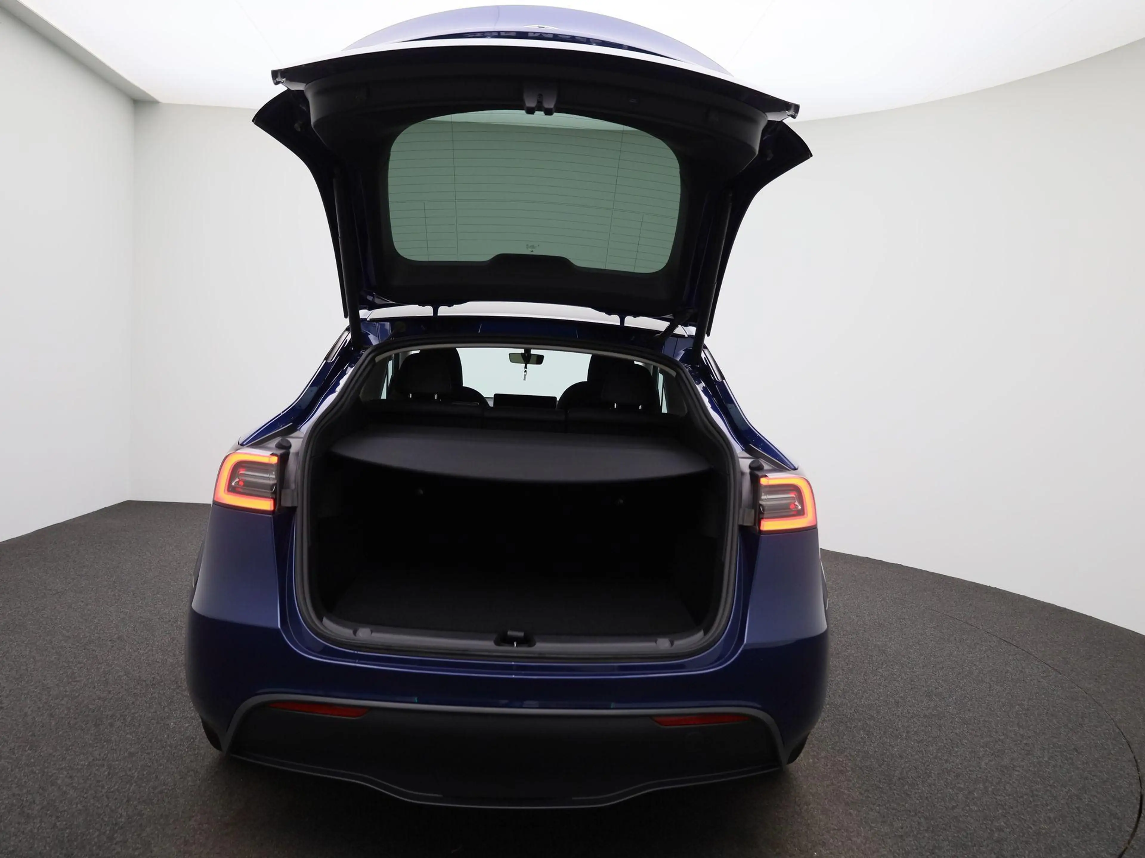 Tesla Model Y Hinterradantrieb RWD FULL SELF DRIVING | PANO | LE — photo 11