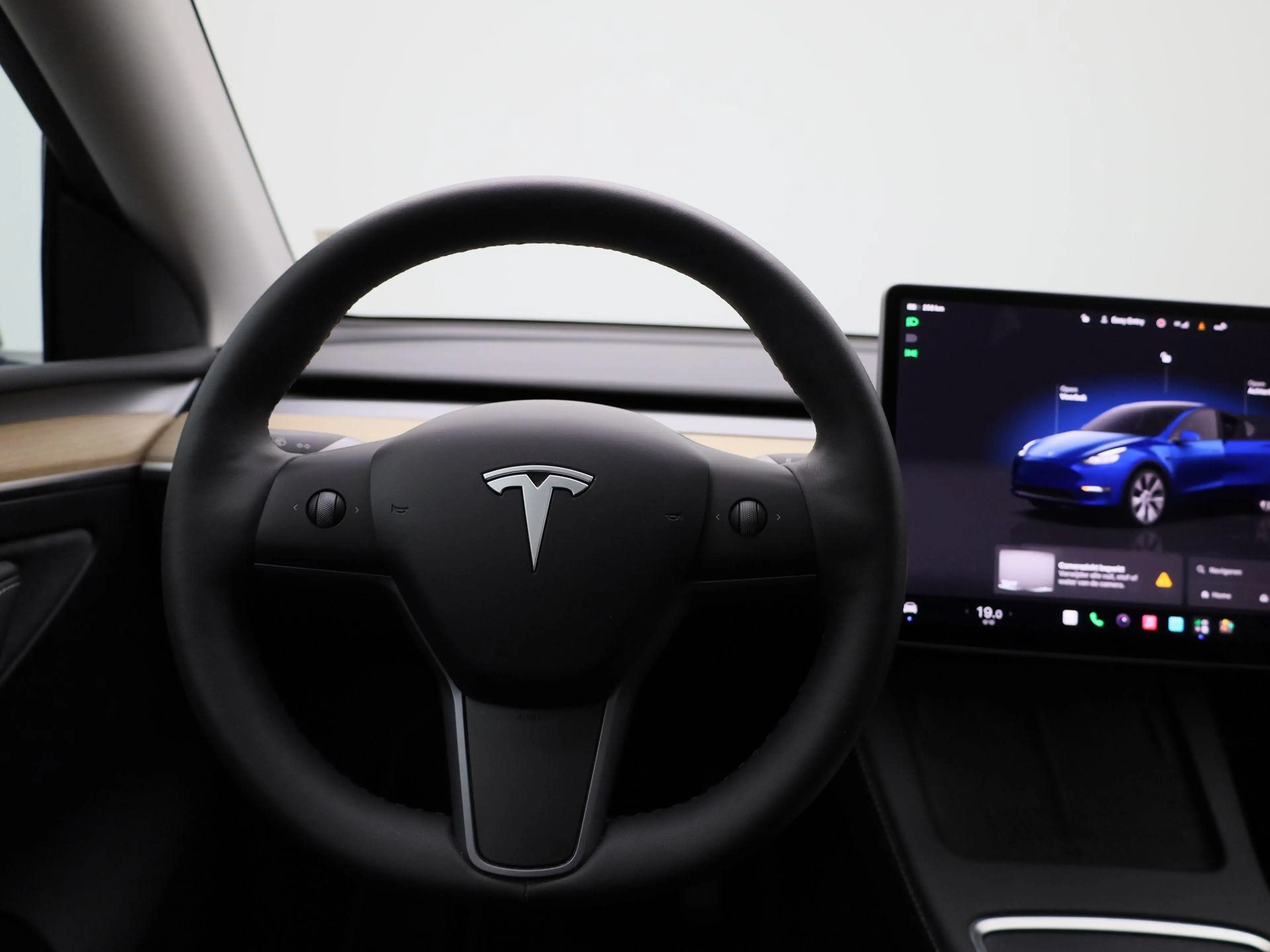 Tesla Model Y Hinterradantrieb RWD FULL SELF DRIVING | PANO | LE — photo 7
