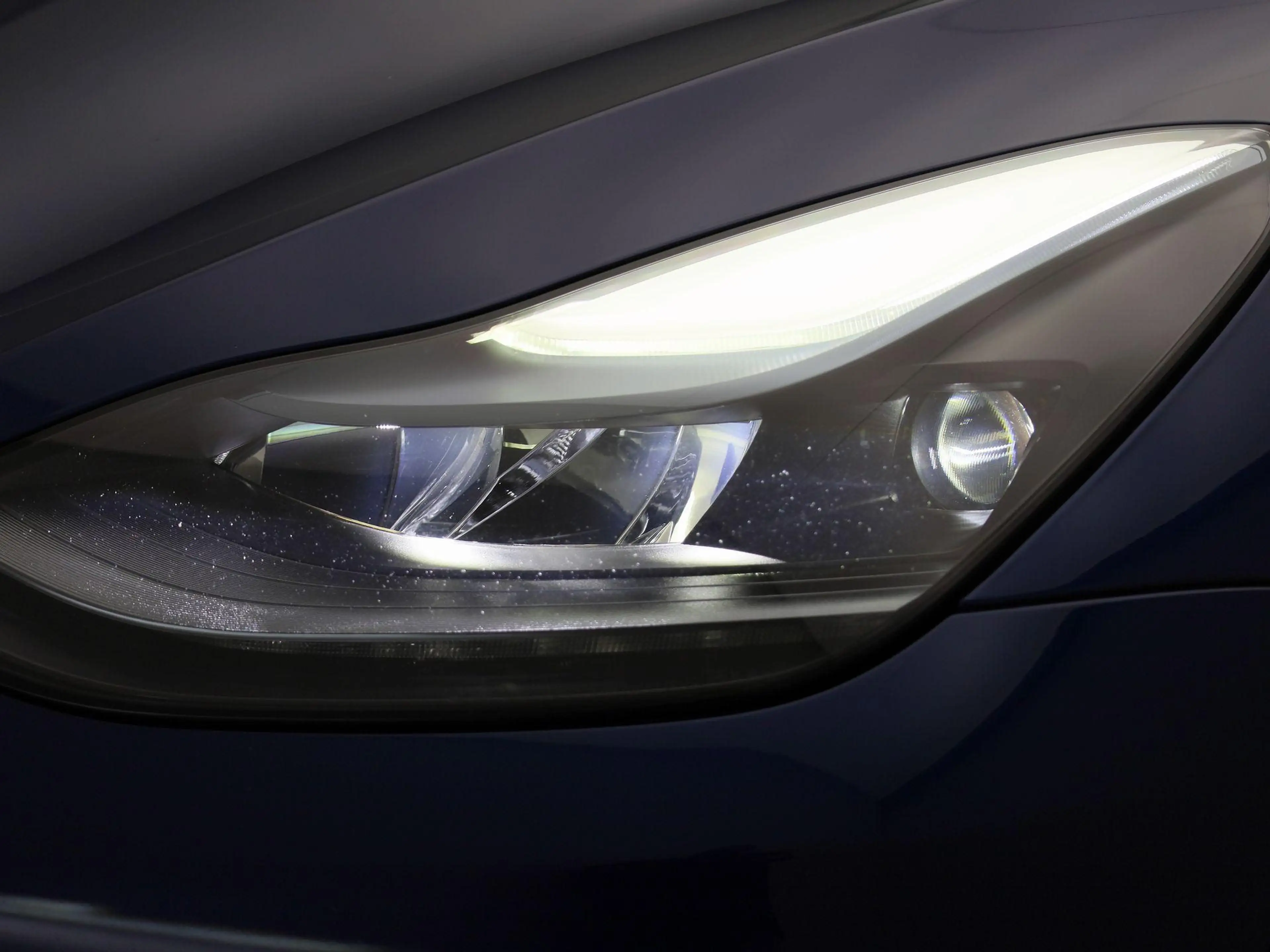 Tesla Model Y Hinterradantrieb RWD FULL SELF DRIVING | PANO | LE — photo 15