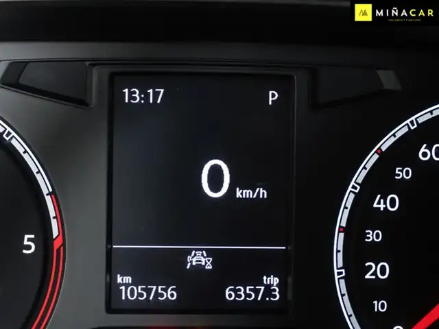 Volkswagen T-Roc view 8