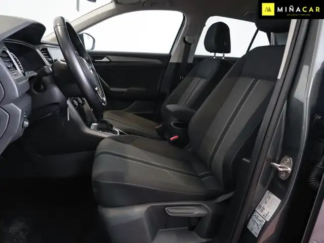 Volkswagen T-Roc view 6