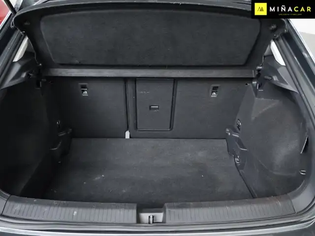 Volkswagen T-Roc view 24
