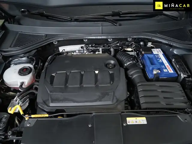 Volkswagen T-Roc view 25