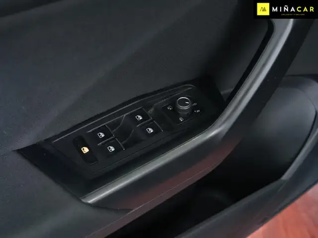 Volkswagen T-Roc view 21