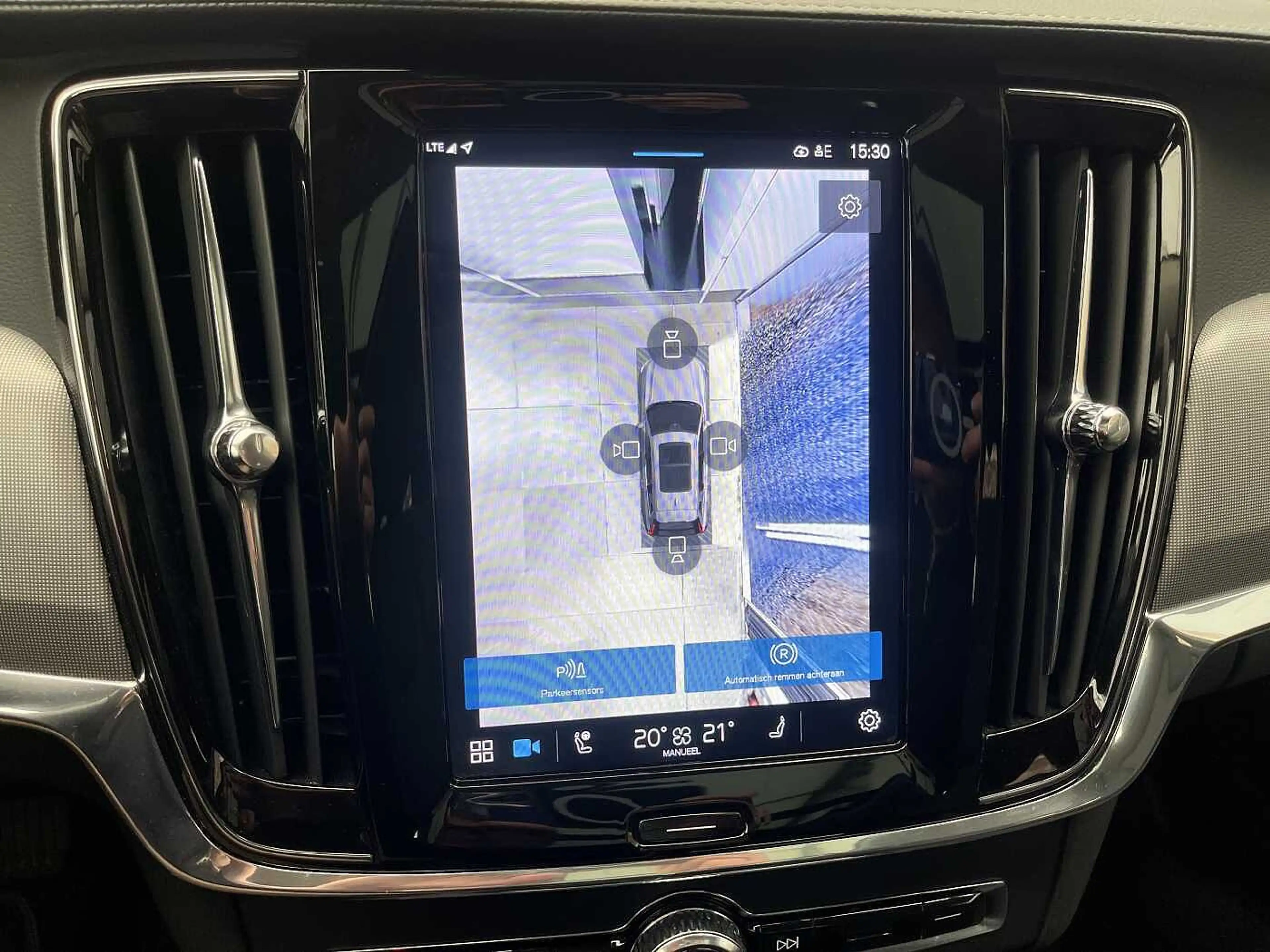 Volvo V90 T6 PLUS DARK + PANODAK + 360° + HUD + ... — photo 13