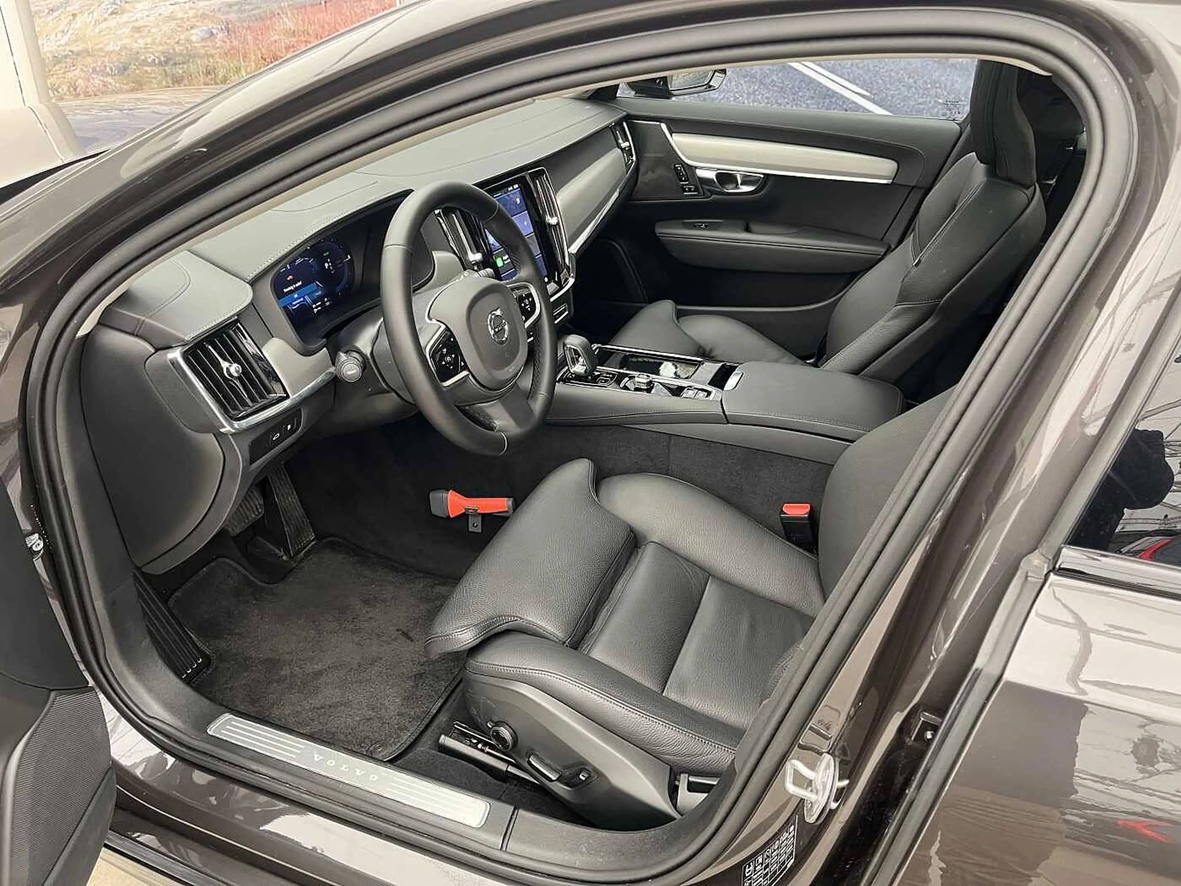 Volvo V90 T6 PLUS DARK + PANODAK + 360° + HUD + ... — photo 6