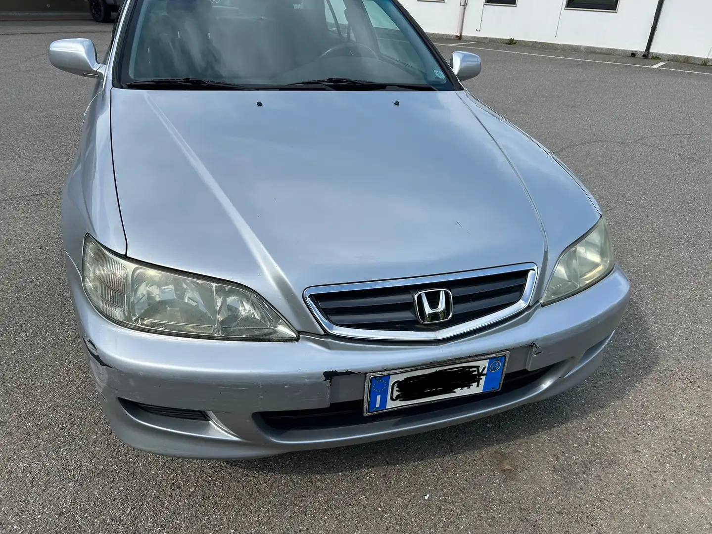 Honda Accord ES - 1