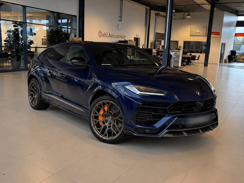 Lamborghini Urus Urus 4.0 V8 / NOVITEC / B&O 3D / Carbon / Pano — photo 2