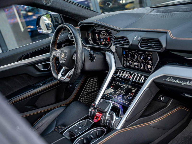 Lamborghini Urus Urus 4.0 V8 / NOVITEC / B&O 3D / Carbon / Pano — photo 8