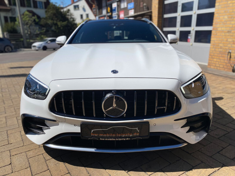 Mercedes-Benz E 53 AMG 4Matic+ Distronic+ Pano 360° AHK LED — photo 5