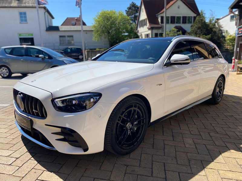 Mercedes-Benz E 53 AMG 4Matic+ Distronic+ Pano 360° AHK LED — photo 3
