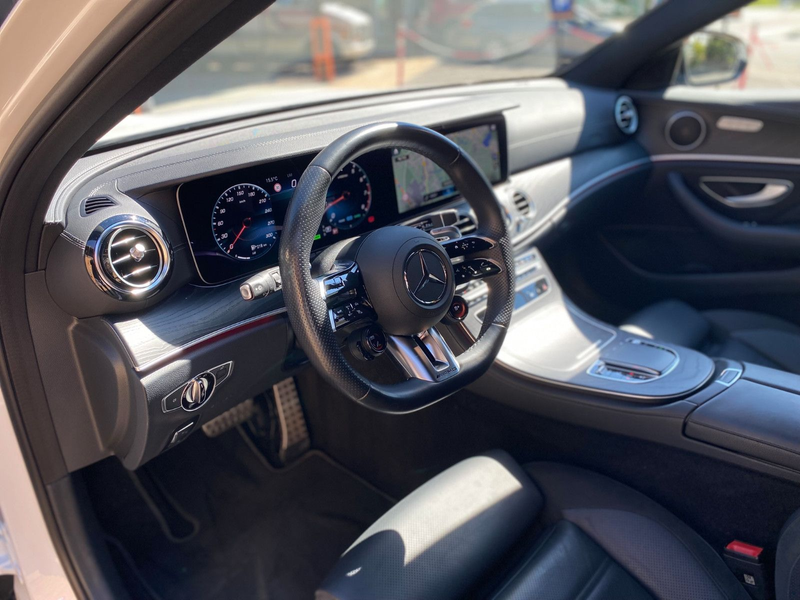 Mercedes-Benz E 53 AMG 4Matic+ Distronic+ Pano 360° AHK LED — photo 12